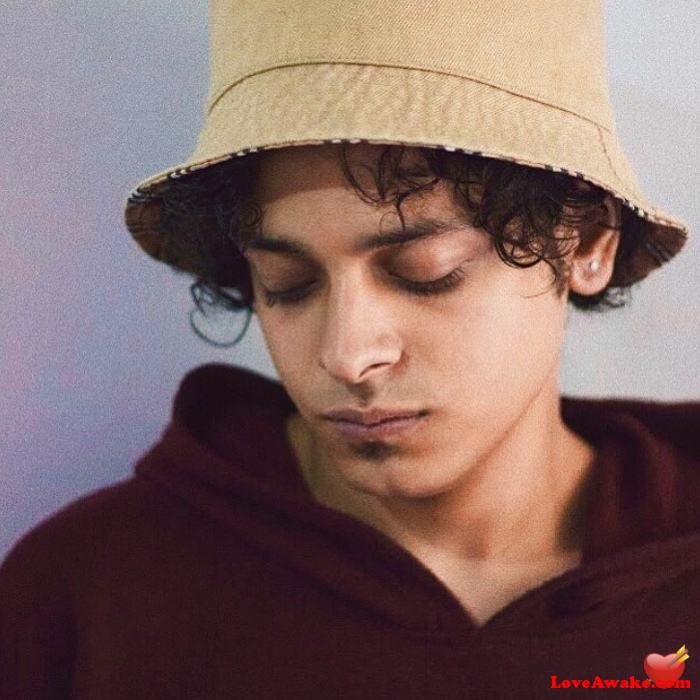 Ramy16 Egyptian Man from Cairo = El Qahira (= Cairo)