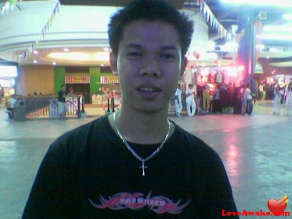 boknoy Filipina Man from Cavite, Luzon