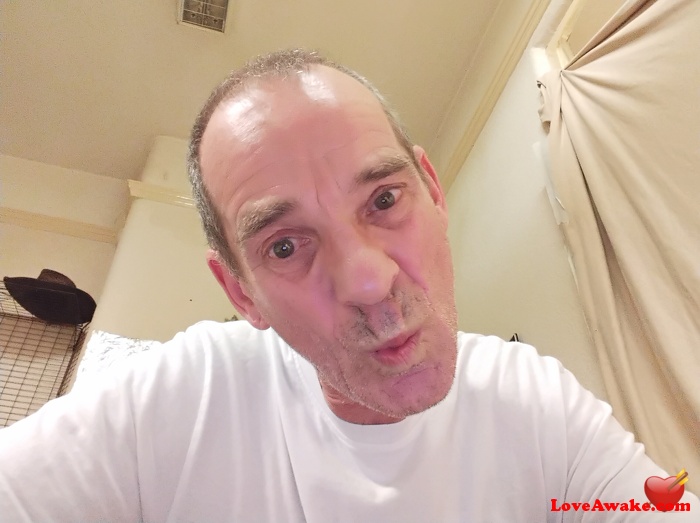 CharlieLikesSam UK Man from Farnborough