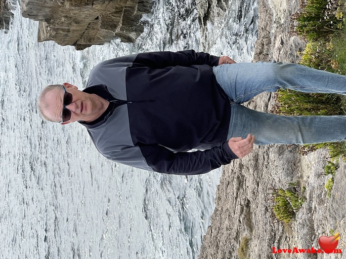 Fitnhealthy Canadian Man from North Bay