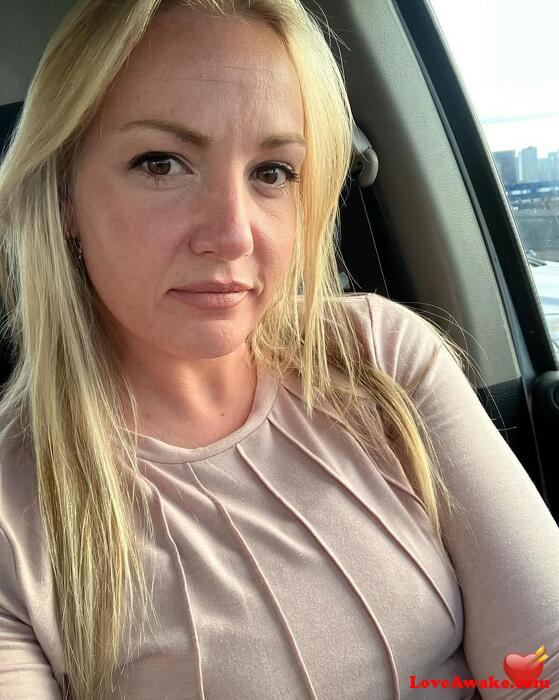 Kareen20025 Swiss Woman from Aesch