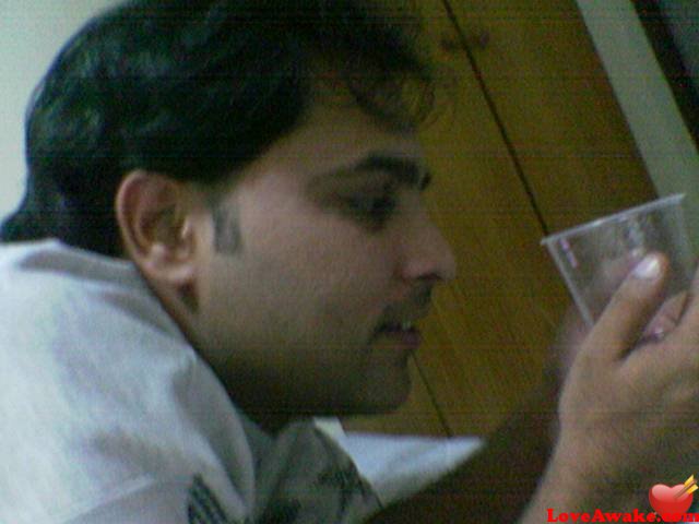 Jambazi Pakistani Man from Islamabad
