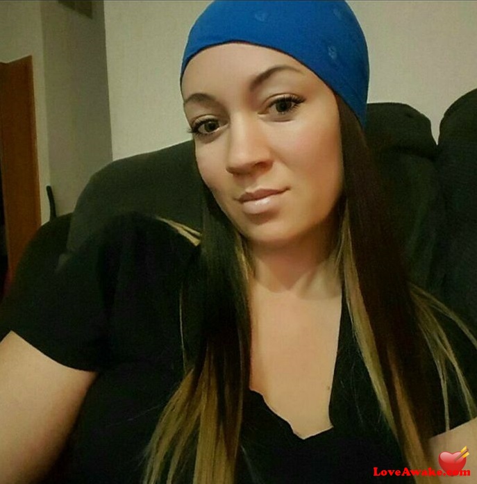 elliemarcotte Canadian Woman from Osoyoos