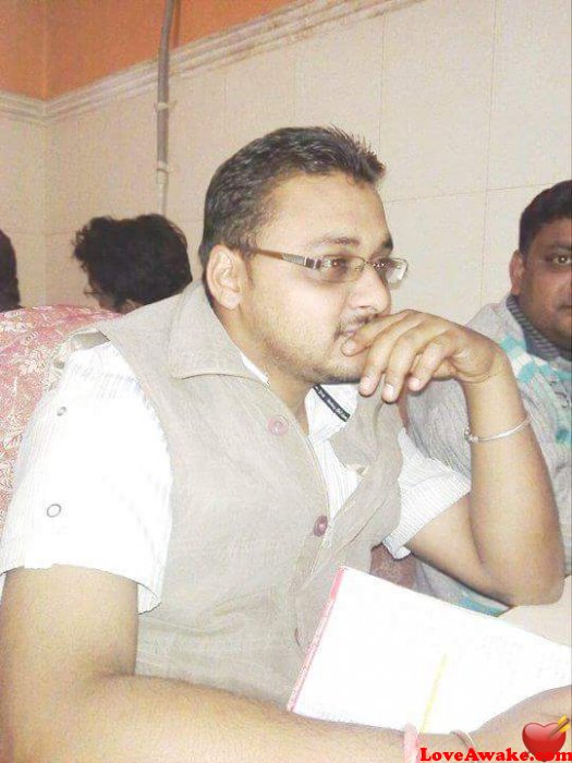 VA Indian Man from Faridabad