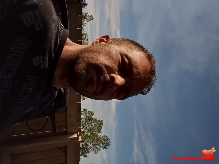 Newfienick Canadian Man from Edmonton