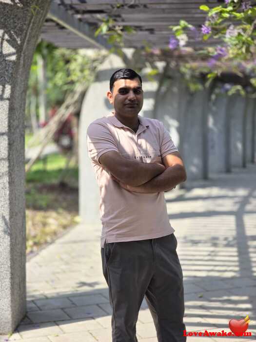 zeeshan9876 Taiwan Man from Taipei