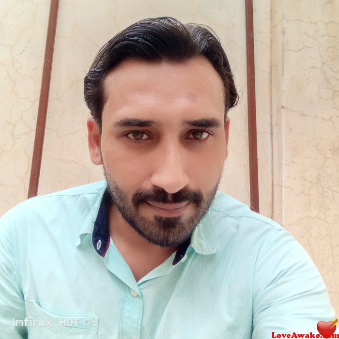 DreamyZee Pakistani Man from Bahawalpur
