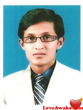 aneesch Pakistani Man from Sargodha