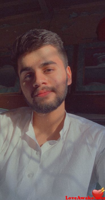 Hazzynass Pakistani Man from Karachi