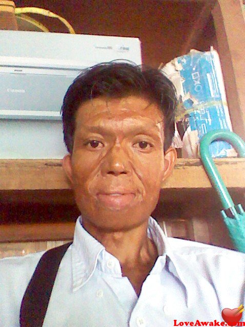 Z1974 Myanmar Man from Yangon