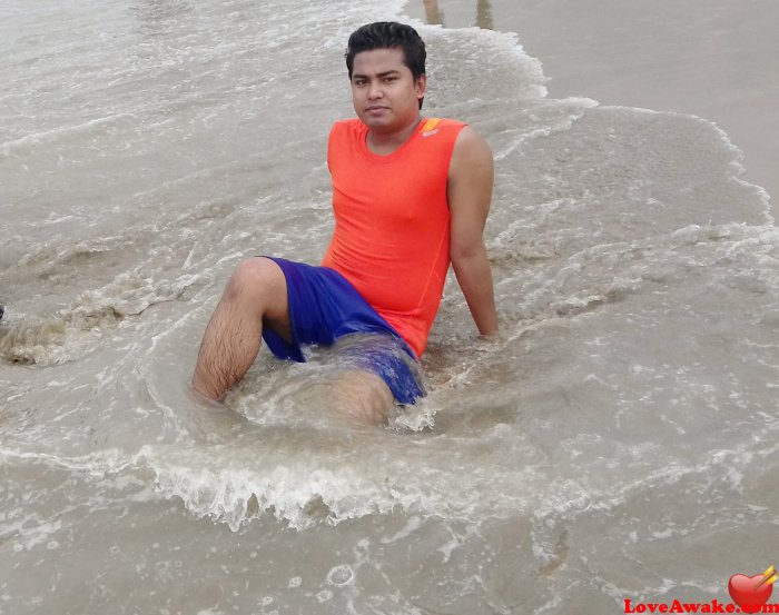 Alamgir15 Bangladeshi Man from Chittagong