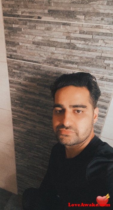 AdamUK123 UK Man from Birmingham