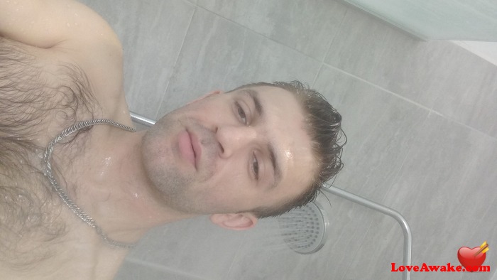 alx31 UK Man from South Croydon
