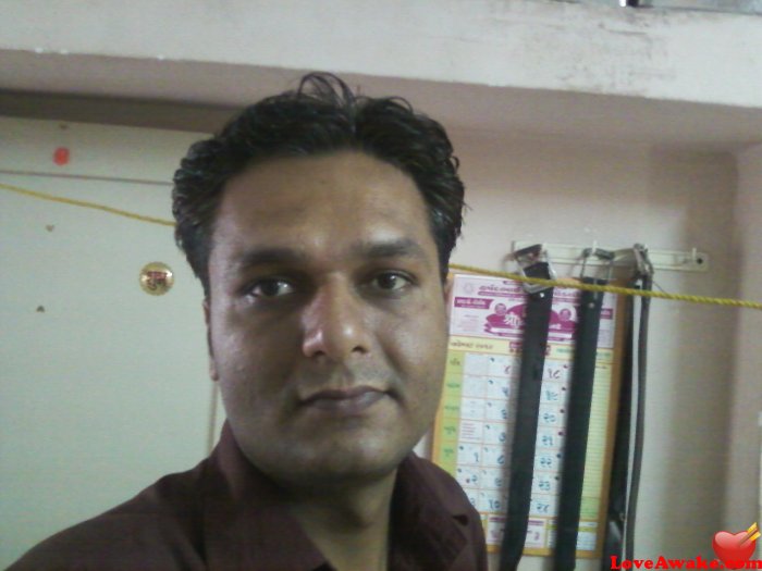 vedant83 Indian Man from Ahmedabad