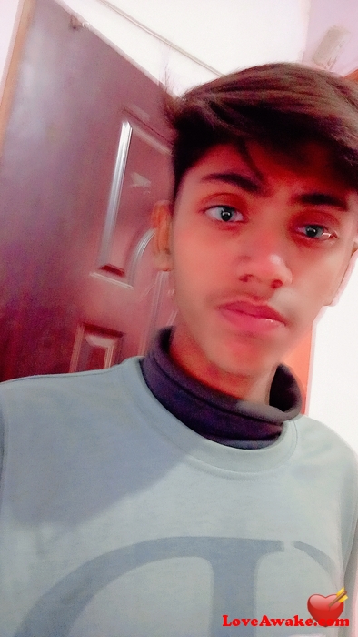 Anasrafiq6 Pakistani Man from Karachi