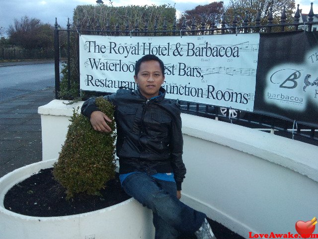 wakekekmar Filipina Man from Manila