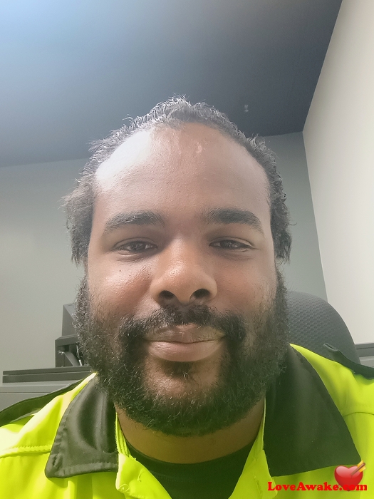 Reserved33 American Man from Ontario