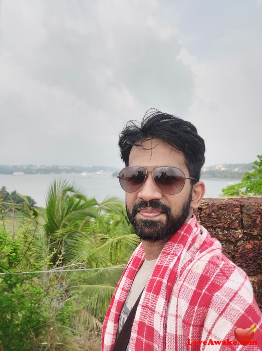 ReubenFernZ Indian Man from Mumbai (ex Bombay)