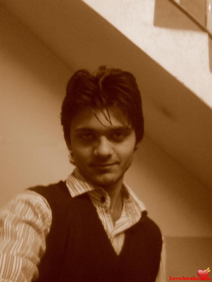 ronnie1991 Pakistani Man from Lahore