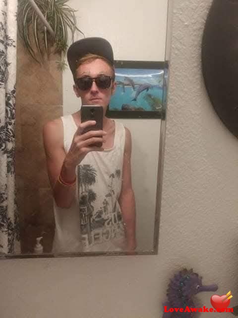 Cali223 American Man from Hollywood