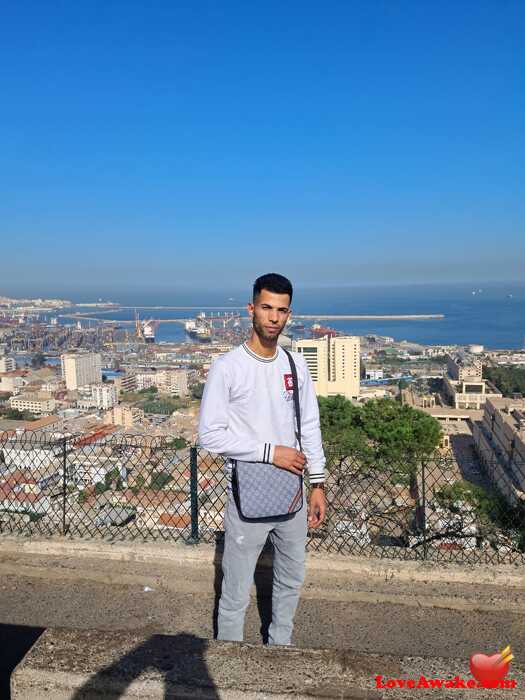 Pjndu68 Algerian Man from Alger (Algiers)