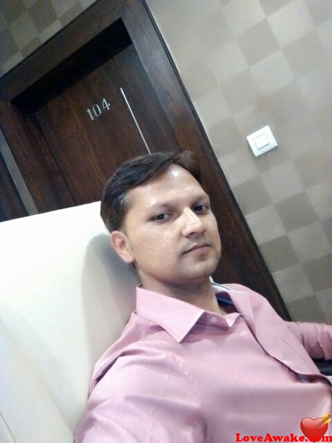Shailu2512 Indian Man from Bhopal
