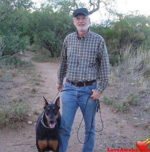 DogWalker American Man from Sierra Vista