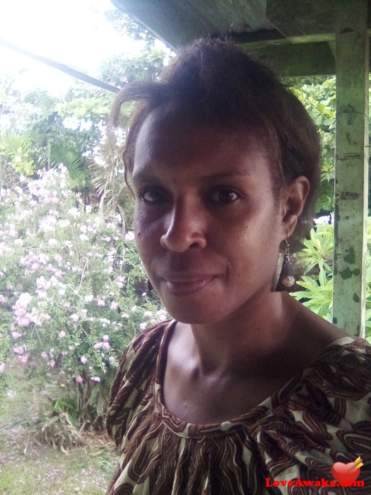 10coco Papua New Guinea Woman from Goroka