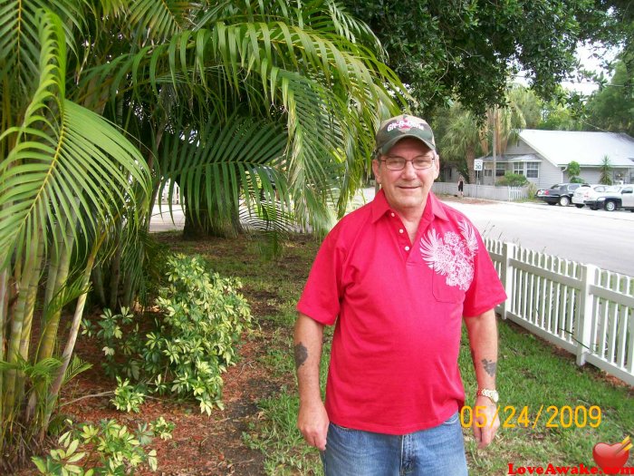 lovelyman54 American Man from New Port Richey