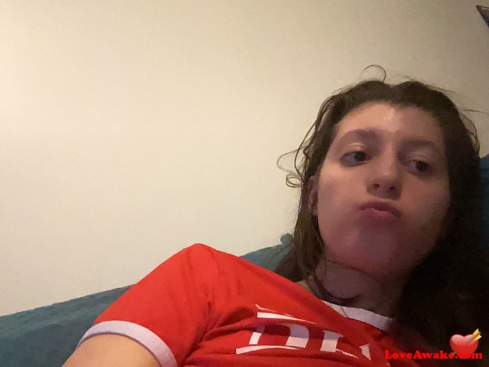 Savver19 Canadian Woman from Renfrew