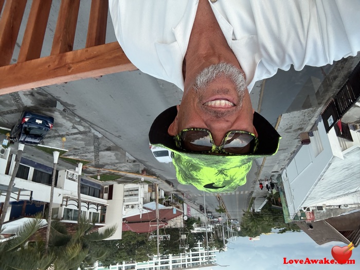 Pdiver07 Mexican Man from Cozumel