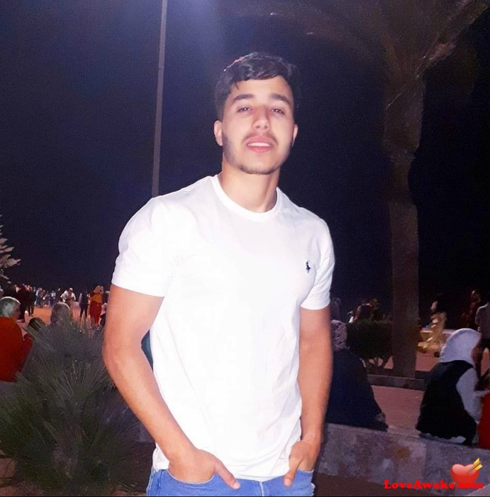 zouhir25 UAE Man from Dubai