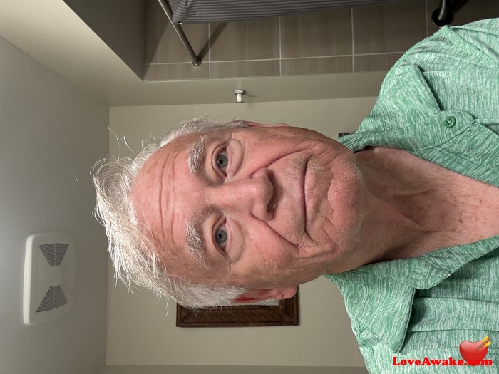 Paulyn3 American Man from Naples