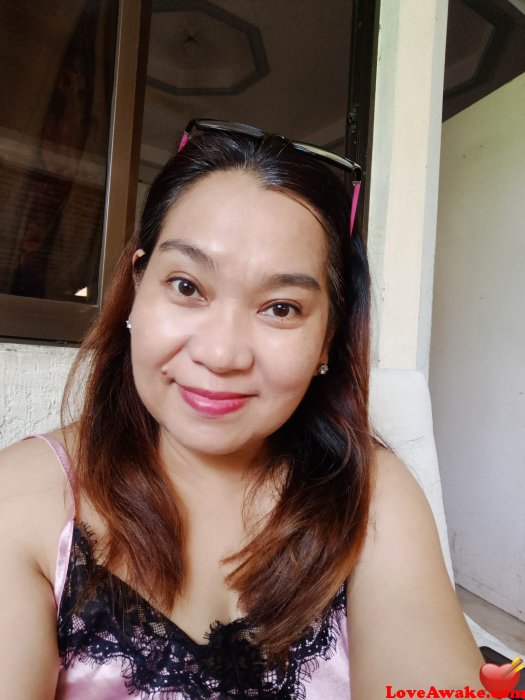 vehya Filipina Woman from Batangas, Luzon