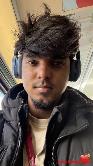 praveen-97 UK Man from Manchester Ship Canal, Salford