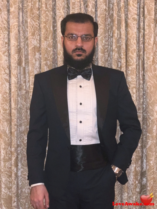 Omar246893 Pakistani Man from Karachi