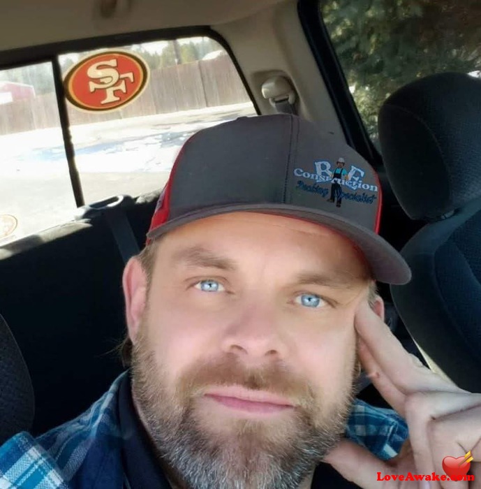 Lickuwet1 American Man from Eugene