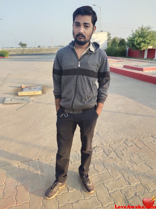 Swapu Indian Man from Ahmedabad