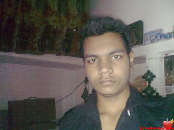 Aman-25 Indian Man from Ahmedabad