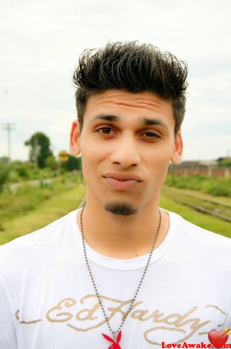 Gloomy90 Pakistani Man from Lahore