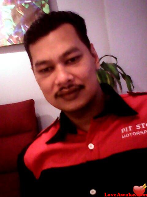 iskandar29 Malaysian Man from Westport/Port Klang