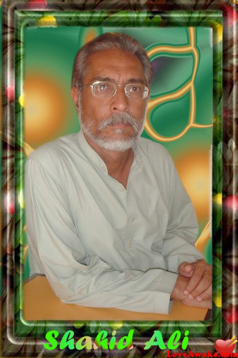 gardaze Pakistani Man from Hyderabad