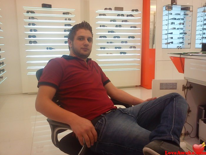 capocino Lebanese Man from Beirut