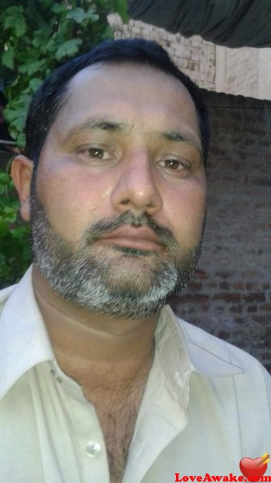 Ya28si72r Pakistani Man from Toba Tek Singh