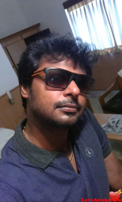 Viki2022 Indian Man from Chennai (ex Madras)