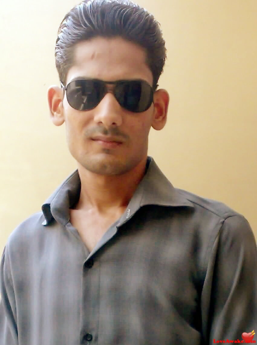 zeeaan Pakistani Man from Karachi