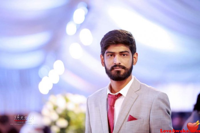 Aujlaa Pakistani Man from Islamabad