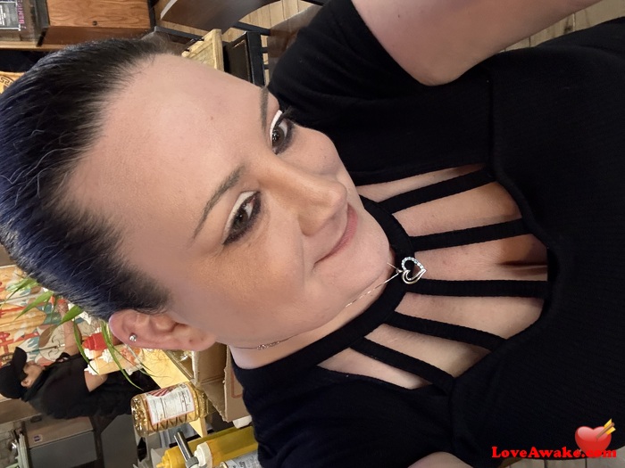Angeleyes310 American Woman from Clarksville