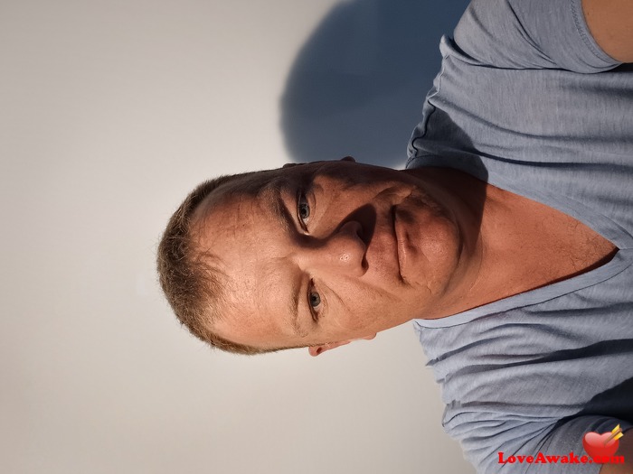 Jac47 Romanian Man from Ramnicu Valcea