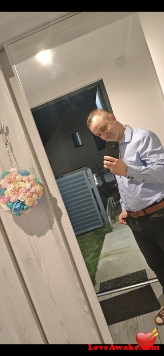 Adii94 UK Man from Langley